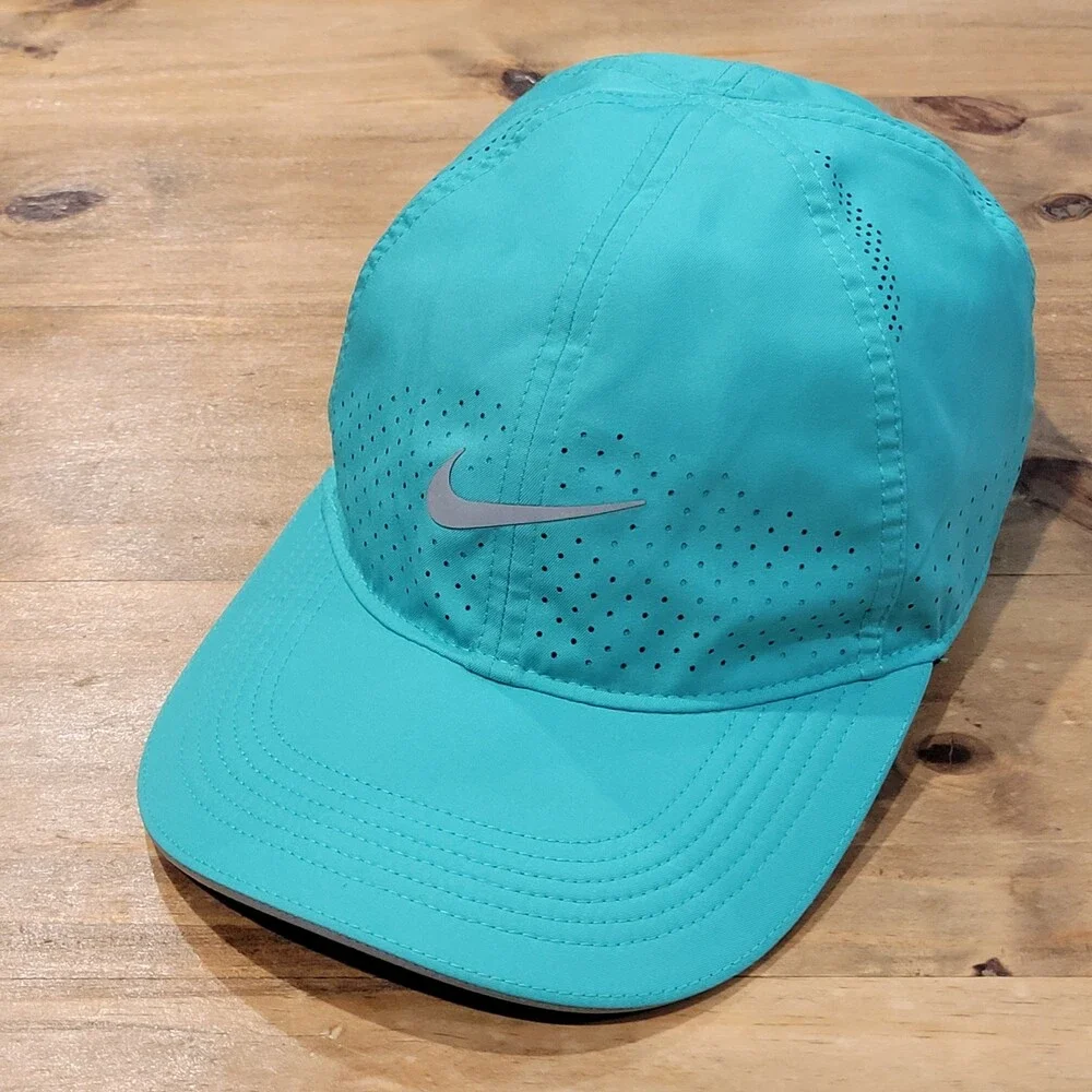 Nike Featherlight Hat Strap Back Green Reflective Swoosh Running Golf Tennis